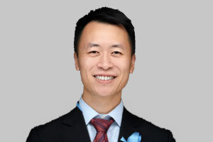 Dr. Roger Lau DDS, Oral and Maxillofacial Surgery