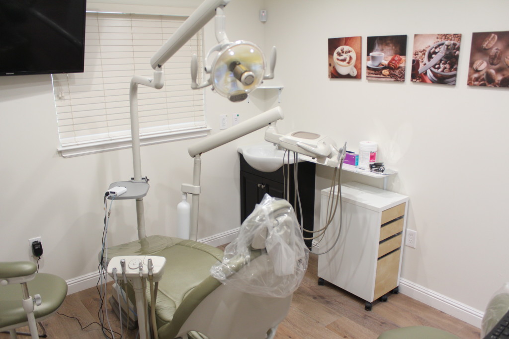 iSmile Dental office exam room